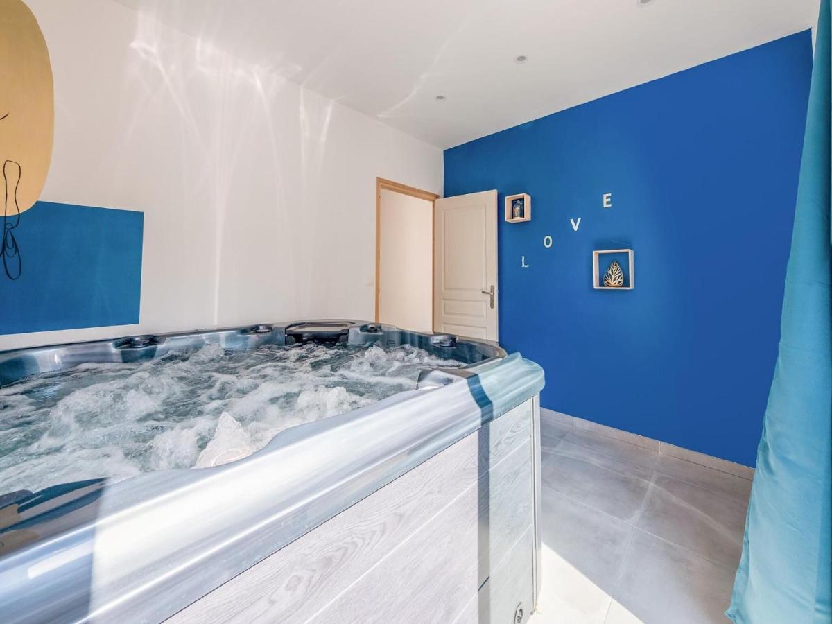 Fully Renovated House Only Few Minutes Walk Away From Ohama Beach Виервил-сюр-Мер Екстериор снимка