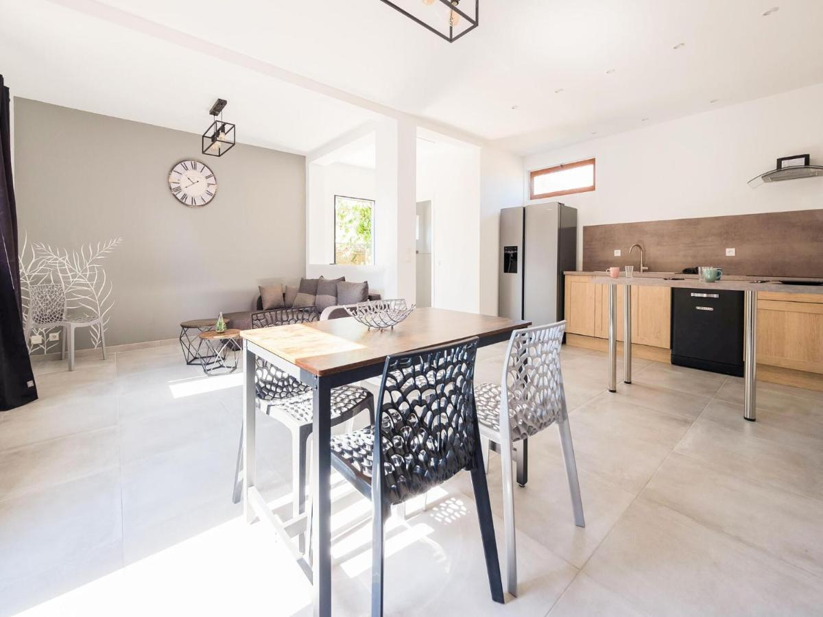 Fully Renovated House Only Few Minutes Walk Away From Ohama Beach Виервил-сюр-Мер Екстериор снимка